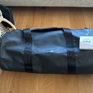 Herschel Sutton duffle bag NEW